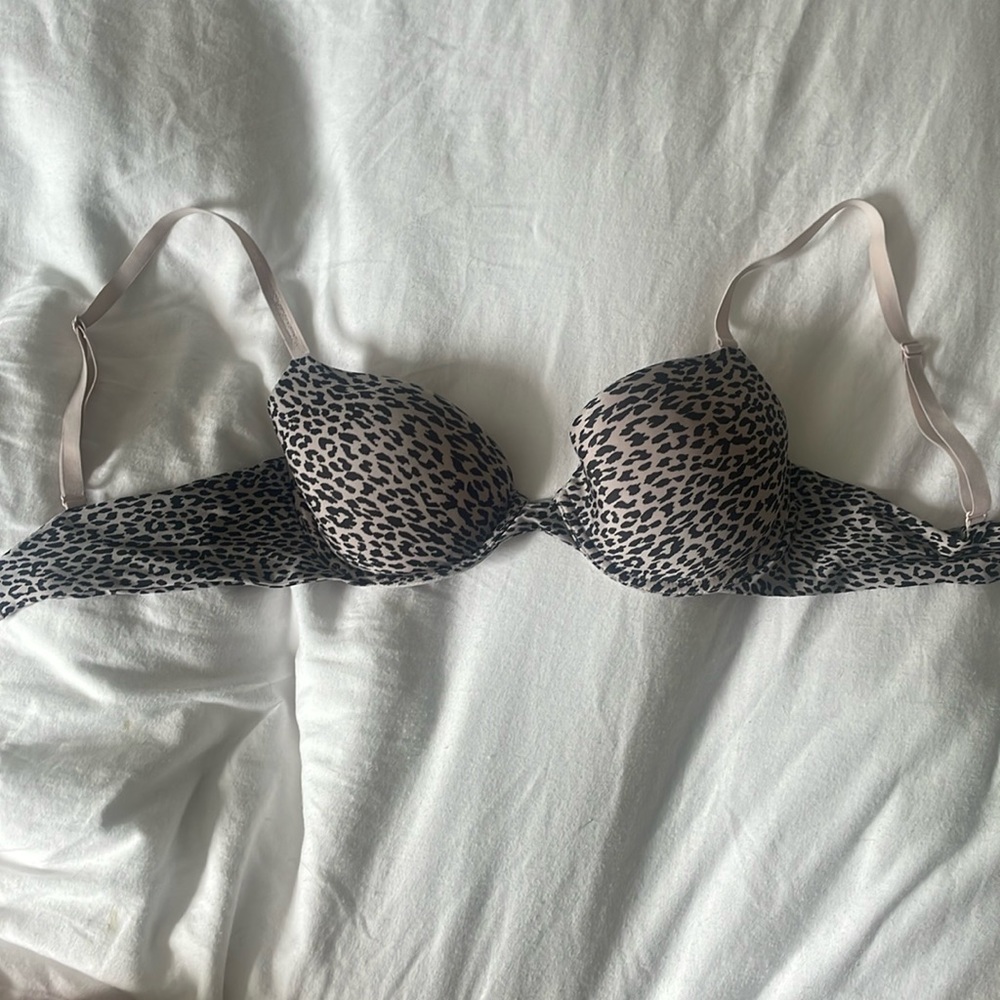 Victoria’s Secret leopard pink bra